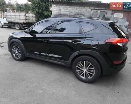Чорний Хендай Туксон, об'ємом двигуна 1.7 л та пробігом 220 тис. км за 16000 $, фото 5 на Automoto.ua