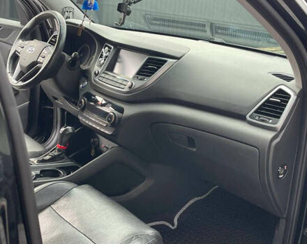 Хендай Туксон 2015 у Стрые на Automoto.ua Чорний Хендай Туксон, об'ємом двигуна 2 л та пробігом 189 тис. км за 20000 $, фото 16 на Automoto.ua