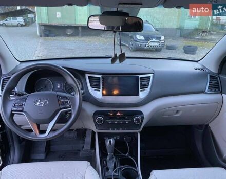 Хендай Туксон 2016 в Дрогобыче на Automoto.ua Черный Хендай Туксон, объемом двигателя 2 л и пробегом 180 тыс. км за 16000 $, фото 9 на Automoto.ua