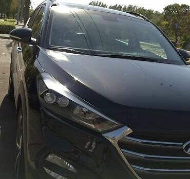 Черный Хендай Туксон, объемом двигателя 2 л и пробегом 44 тыс. км за 20500 $, фото 8 на Automoto.ua