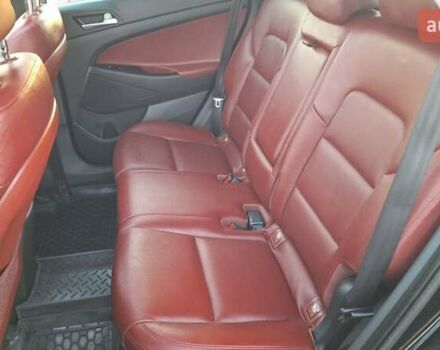 Чорний Хендай Туксон, об'ємом двигуна 2 л та пробігом 192 тис. км за 21000 $, фото 43 на Automoto.ua