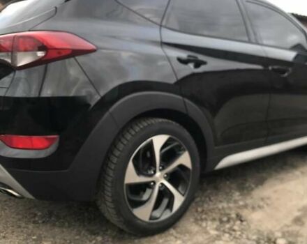 Черный Хендай Туксон, объемом двигателя 1.59 л и пробегом 188 тыс. км за 15500 $, фото 11 на Automoto.ua