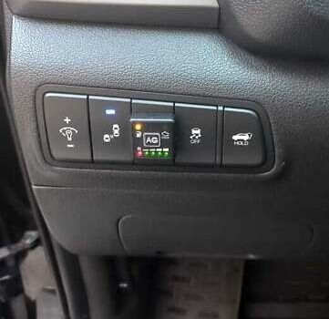 Черный Хендай Туксон, объемом двигателя 2 л и пробегом 44 тыс. км за 20500 $, фото 6 на Automoto.ua