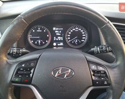 Чорний Хендай Туксон, об'ємом двигуна 2 л та пробігом 192 тис. км за 21000 $, фото 57 на Automoto.ua