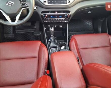 Чорний Хендай Туксон, об'ємом двигуна 2 л та пробігом 192 тис. км за 21000 $, фото 46 на Automoto.ua