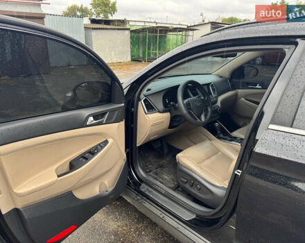 Хендай Туксон 2016 у Братском на Automoto.ua Чорний Хендай Туксон, об'ємом двигуна 1.69 л та пробігом 120 тис. км за 21500 $, фото 11 на Automoto.ua