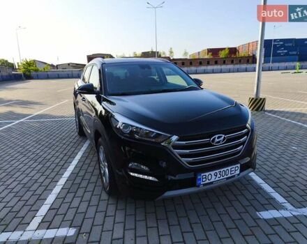 Черный Хендай Туксон, объемом двигателя 2 л и пробегом 215 тыс. км за 18900 $, фото 15 на Automoto.ua