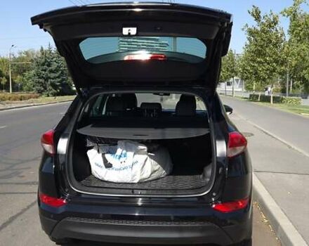 Черный Хендай Туксон, объемом двигателя 2 л и пробегом 44 тыс. км за 20500 $, фото 11 на Automoto.ua