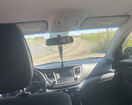 Черный Хендай Туксон, объемом двигателя 2 л и пробегом 126 тыс. км за 14500 $, фото 16 на Automoto.ua