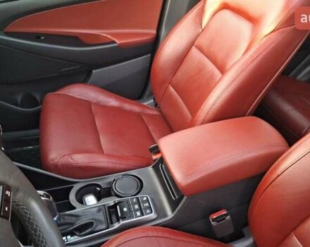 Черный Хендай Туксон, объемом двигателя 2 л и пробегом 192 тыс. км за 19999 $, фото 23 на Automoto.ua