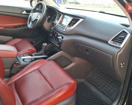 Чорний Хендай Туксон, об'ємом двигуна 2 л та пробігом 192 тис. км за 21000 $, фото 54 на Automoto.ua