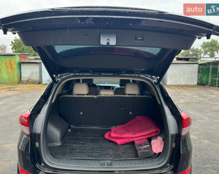 Хендай Туксон 2016 у Братском на Automoto.ua Чорний Хендай Туксон, об'ємом двигуна 1.69 л та пробігом 120 тис. км за 21500 $, фото 9 на Automoto.ua