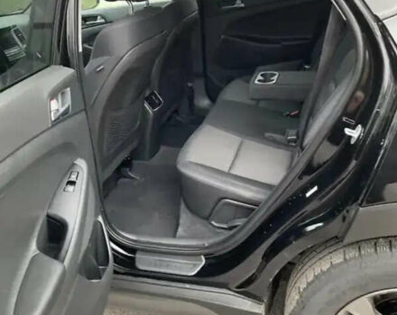 Хендай Туксон 2016 в Черновцах на Automoto.ua Черный Хендай Туксон, объемом двигателя 2 л и пробегом 153 тыс. км за 16500 $, фото 16 на Automoto.ua