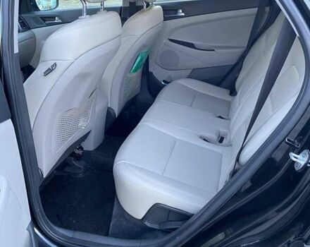 Хендай Туксон 2016 в Дрогобыче на Automoto.ua Черный Хендай Туксон, объемом двигателя 2 л и пробегом 180 тыс. км за 16000 $, фото 12 на Automoto.ua