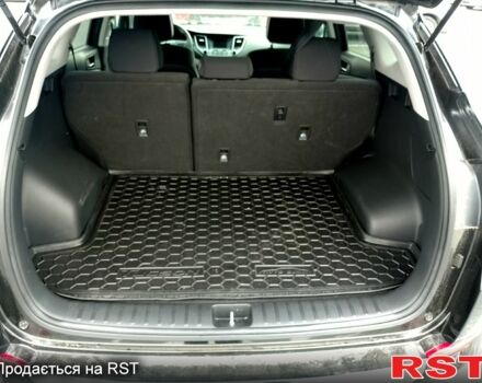 Хендай Туксон 2016 у Львові на Automoto.ua Чорний Хендай Туксон, об'ємом двигуна 2 л та пробігом 0 тис. км за 15000 $, фото 4 на Automoto.ua