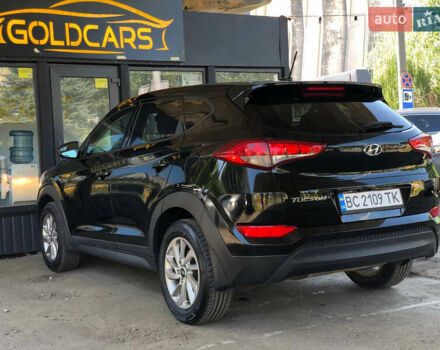 Чорний Хендай Туксон, об'ємом двигуна 2 л та пробігом 134 тис. км за 15700 $, фото 4 на Automoto.ua