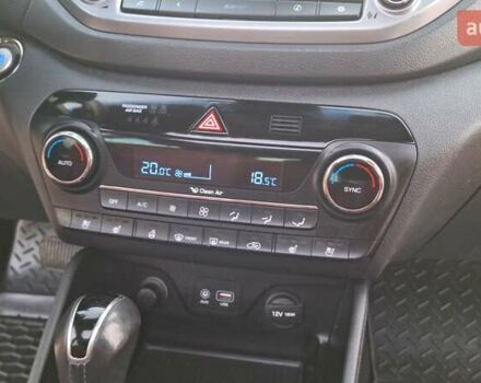 Черный Хендай Туксон, объемом двигателя 2 л и пробегом 192 тыс. км за 19999 $, фото 40 на Automoto.ua