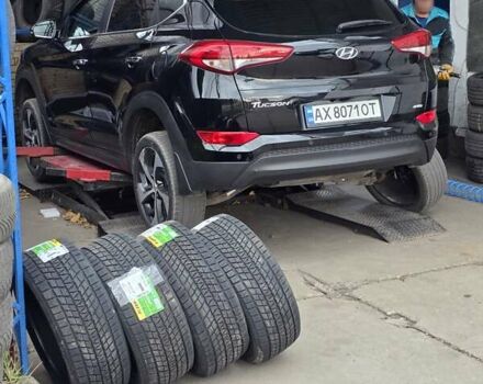 Черный Хендай Туксон, объемом двигателя 1.98 л и пробегом 112 тыс. км за 18300 $, фото 14 на Automoto.ua