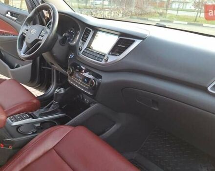 Черный Хендай Туксон, объемом двигателя 2 л и пробегом 192 тыс. км за 19999 $, фото 39 на Automoto.ua