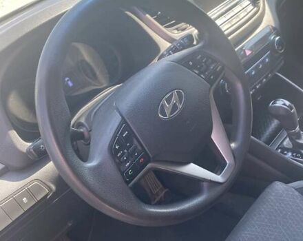 Черный Хендай Туксон, объемом двигателя 2 л и пробегом 126 тыс. км за 14500 $, фото 9 на Automoto.ua