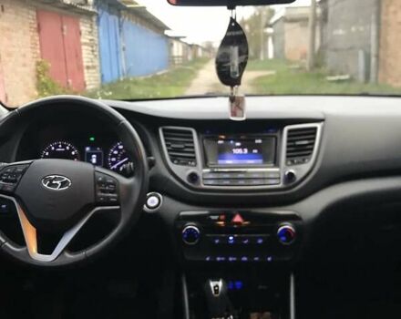 Черный Хендай Туксон, объемом двигателя 1.59 л и пробегом 188 тыс. км за 15500 $, фото 8 на Automoto.ua