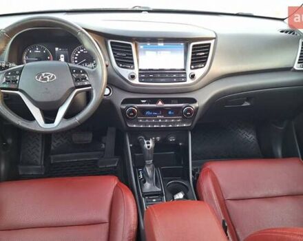 Чорний Хендай Туксон, об'ємом двигуна 2 л та пробігом 192 тис. км за 21000 $, фото 45 на Automoto.ua