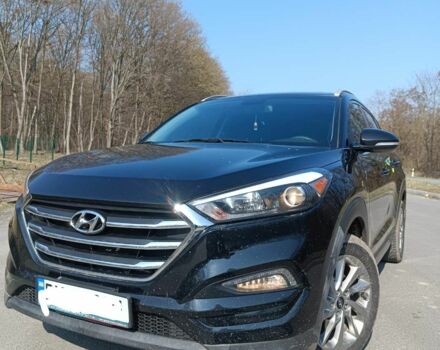 Чорний Хендай Туксон, об'ємом двигуна 1.6 л та пробігом 150 тис. км за 13500 $, фото 3 на Automoto.ua