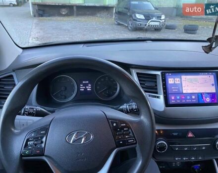 Хендай Туксон 2016 в Дрогобыче на Automoto.ua Черный Хендай Туксон, объемом двигателя 2 л и пробегом 180 тыс. км за 16000 $, фото 8 на Automoto.ua
