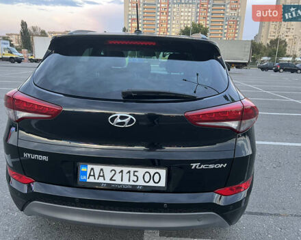 Черный Хендай Туксон, объемом двигателя 2 л и пробегом 159 тыс. км за 16500 $, фото 11 на Automoto.ua