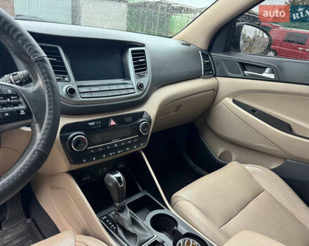 Хендай Туксон 2016 у Братском на Automoto.ua Чорний Хендай Туксон, об'ємом двигуна 1.69 л та пробігом 120 тис. км за 21500 $, фото 14 на Automoto.ua