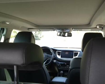 Черный Хендай Туксон, объемом двигателя 2 л и пробегом 44 тыс. км за 20500 $, фото 5 на Automoto.ua