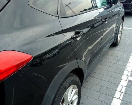 Хендай Туксон 2016 у Львові на Automoto.ua Чорний Хендай Туксон, об'ємом двигуна 2 л та пробігом 0 тис. км за 15000 $, фото 3 на Automoto.ua