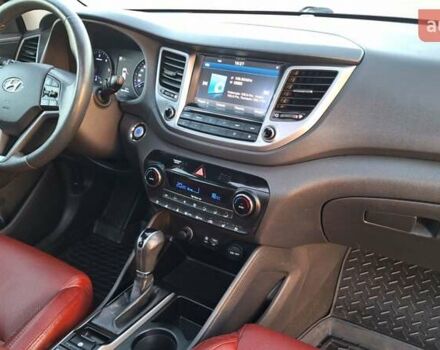 Чорний Хендай Туксон, об'ємом двигуна 2 л та пробігом 192 тис. км за 21000 $, фото 55 на Automoto.ua