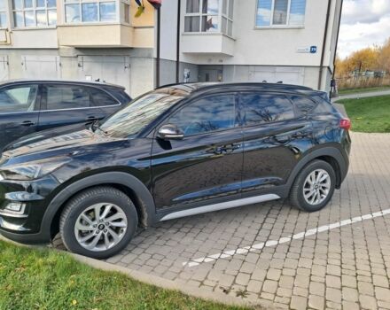 Хендай Туксон 2017 в Калуше на Automoto.ua Черный Хендай Туксон, объемом двигателя 2 л и пробегом 126 тыс. км за 16600 $, фото 2 на Automoto.ua