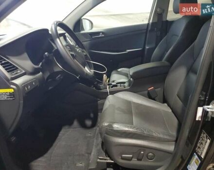 Хендай Туксон 2017 в Киеве на Automoto.ua Черный Хендай Туксон, объемом двигателя 2 л и пробегом 74 тыс. км за 3100 $, фото 6 на Automoto.ua