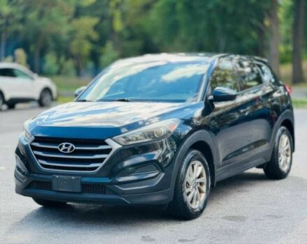 Черный Хендай Туксон, объемом двигателя 2 л и пробегом 60 тыс. км за 13500 $, фото 2 на Automoto.ua