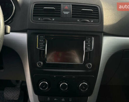 Черный Хендай Туксон, объемом двигателя 2 л и пробегом 242 тыс. км за 12900 $, фото 13 на Automoto.ua