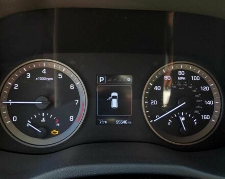 Черный Хендай Туксон, объемом двигателя 1.6 л и пробегом 157 тыс. км за 2600 $, фото 8 на Automoto.ua