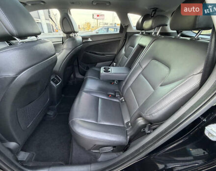 Черный Хендай Туксон, объемом двигателя 1.59 л и пробегом 182 тыс. км за 16800 $, фото 23 на Automoto.ua