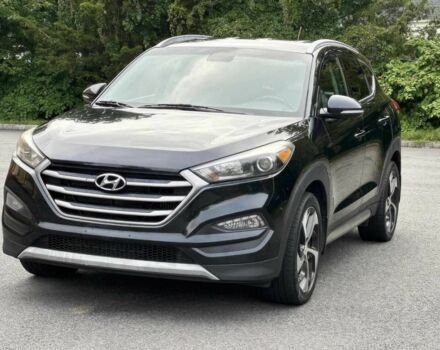 Черный Хендай Туксон, объемом двигателя 1.6 л и пробегом 53 тыс. км за 2950 $, фото 2 на Automoto.ua