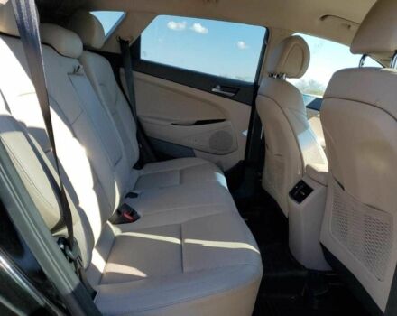 Черный Хендай Туксон, объемом двигателя 1.6 л и пробегом 157 тыс. км за 2600 $, фото 10 на Automoto.ua