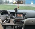 Чорний Хендай Туксон, об'ємом двигуна 2 л та пробігом 143 тис. км за 18000 $, фото 17 на Automoto.ua