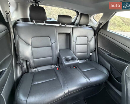 Черный Хендай Туксон, объемом двигателя 1.59 л и пробегом 182 тыс. км за 16800 $, фото 32 на Automoto.ua