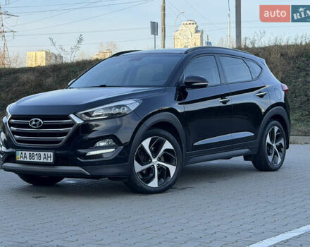 Черный Хендай Туксон, объемом двигателя 1.59 л и пробегом 182 тыс. км за 16800 $, фото 1 на Automoto.ua