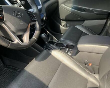 Чорний Хендай Туксон, об'ємом двигуна 1.69 л та пробігом 130 тис. км за 23500 $, фото 3 на Automoto.ua