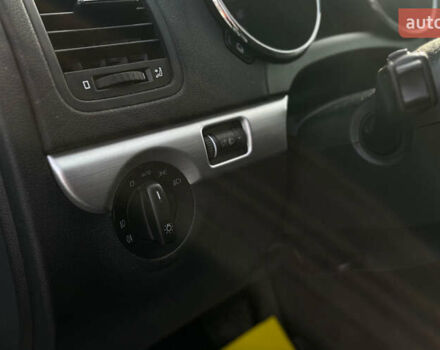 Черный Хендай Туксон, объемом двигателя 2 л и пробегом 242 тыс. км за 12900 $, фото 12 на Automoto.ua