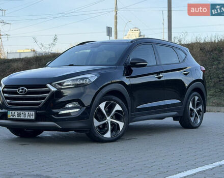 Черный Хендай Туксон, объемом двигателя 1.59 л и пробегом 182 тыс. км за 16800 $, фото 2 на Automoto.ua