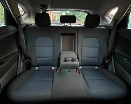 Чорний Хендай Туксон, об'ємом двигуна 1.7 л та пробігом 98 тис. км за 14000 $, фото 21 на Automoto.ua