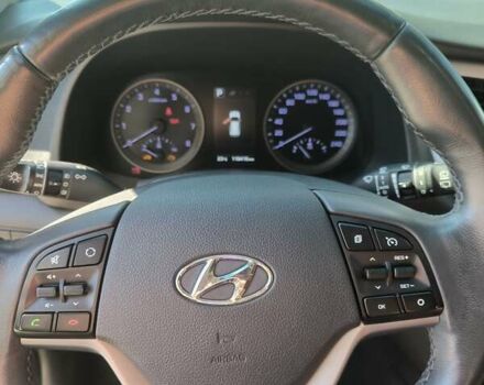 Черный Хендай Туксон, объемом двигателя 2 л и пробегом 120 тыс. км за 21000 $, фото 17 на Automoto.ua