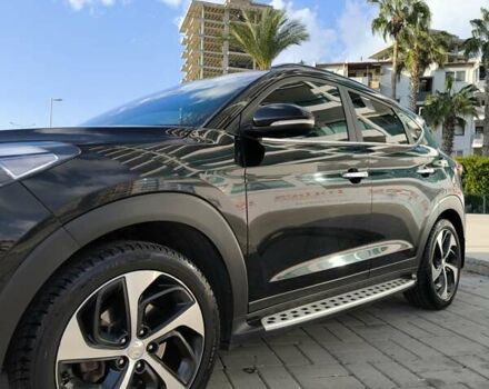 Черный Хендай Туксон, объемом двигателя 2 л и пробегом 120 тыс. км за 21000 $, фото 15 на Automoto.ua